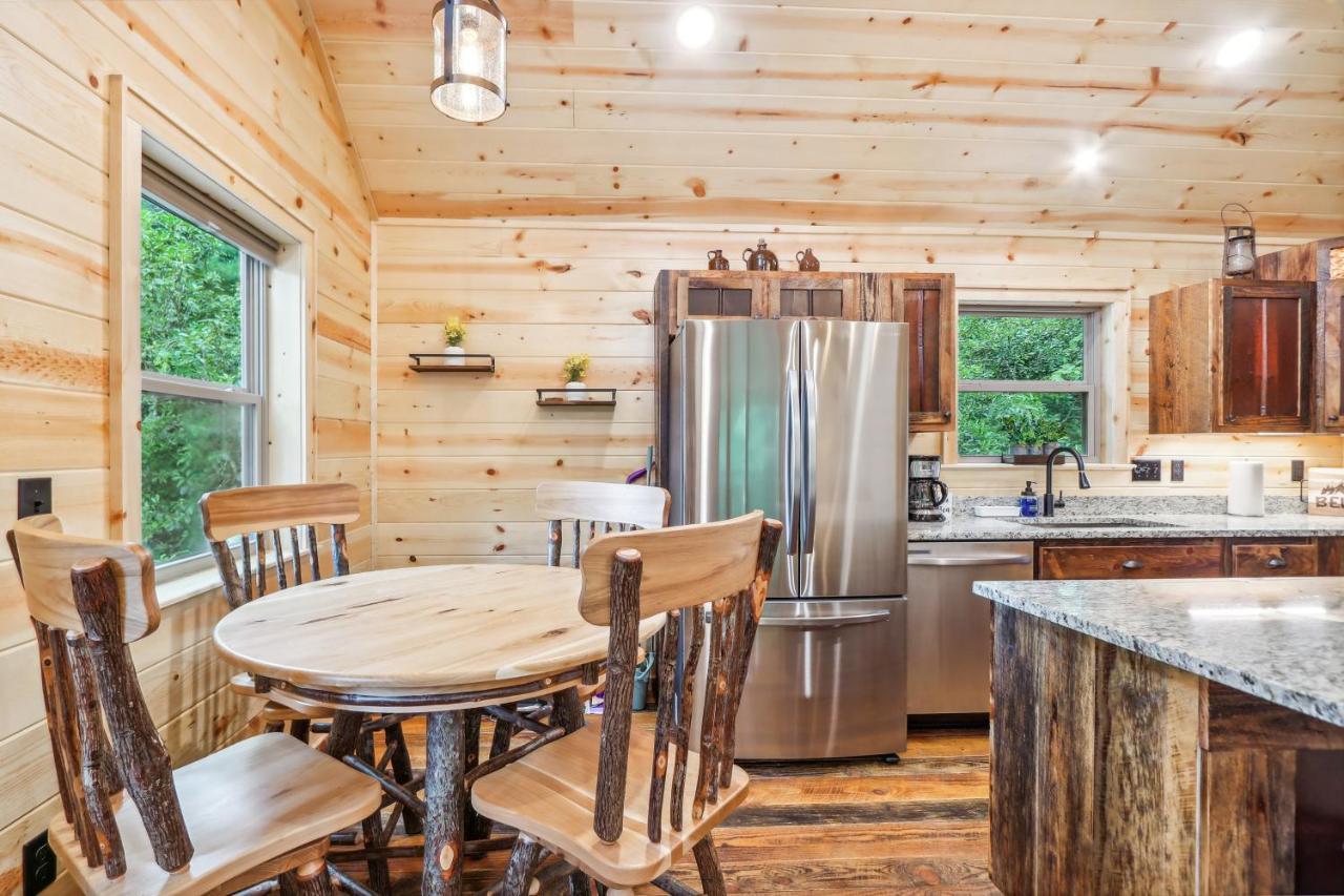 Private Murphy Cabin Rental With Wraparound Porch! Bagian luar foto