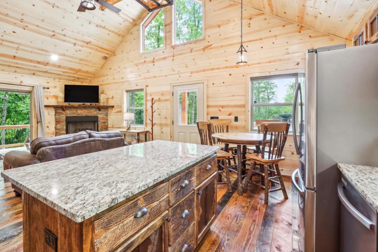 Private Murphy Cabin Rental With Wraparound Porch! Bagian luar foto