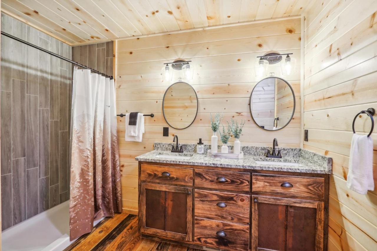 Private Murphy Cabin Rental With Wraparound Porch! Bagian luar foto